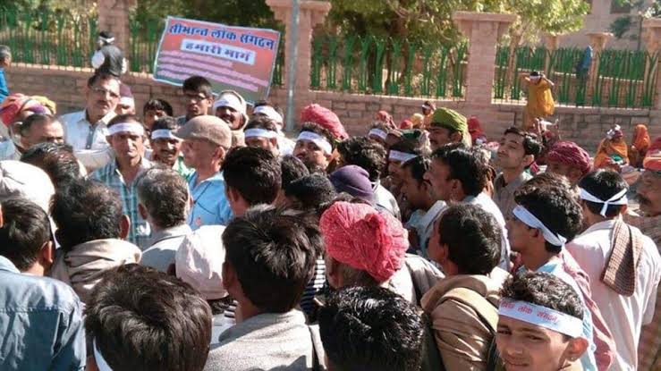 1947 ന് ശേഷം ആദ്യമായി 195 പാക് കുടിയേറ്റക്കാര്‍ക്ക്  ഇന്‍ഡ്യന്‍ പൗര്വം ലഭിച്ചു