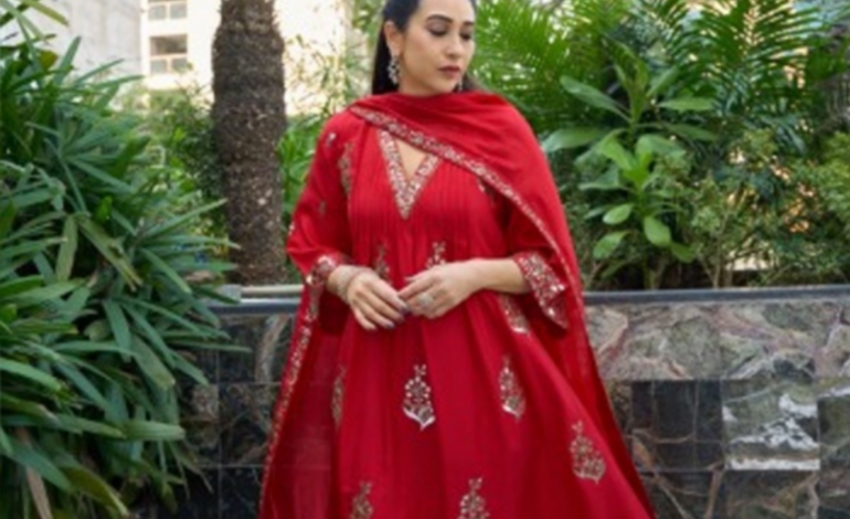 കരിഷ്മ കപൂര്‍ വീണ്ടും ഫാഷന്‍ ലോകത്തേക്ക്