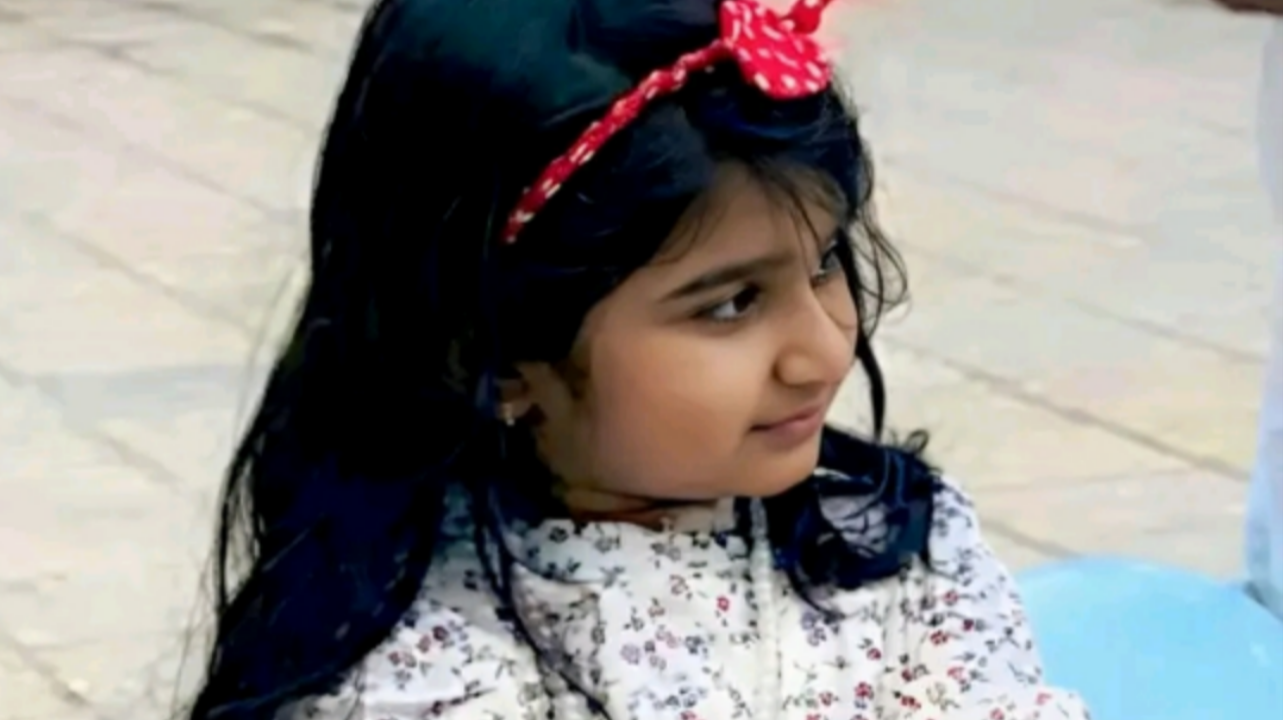 പ്രാർത്ഥനകൾ വിഫലം; സൗദിയിൽ ലോറി–കാർ അപകടം — മലയാളി കുടുംബത്തിലെ അഞ്ചുപേർ മരിച്ചു, മകൾ ഹാദിയ ഫാത്തിമയും മരണത്തിന് കീഴടങ്ങി