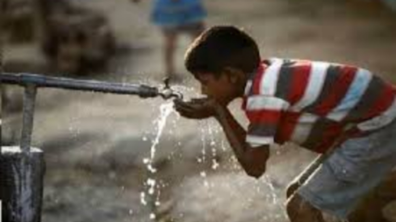 കുടിവെള്ളമായി  വിതരണം ചെയ്യുന്നത് മലിനജലം