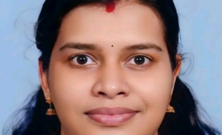 കോട്ടയത്ത് വാഹനാപകടത്തിൽ യുവതിക്ക് ദാരുണാന്ത്യം