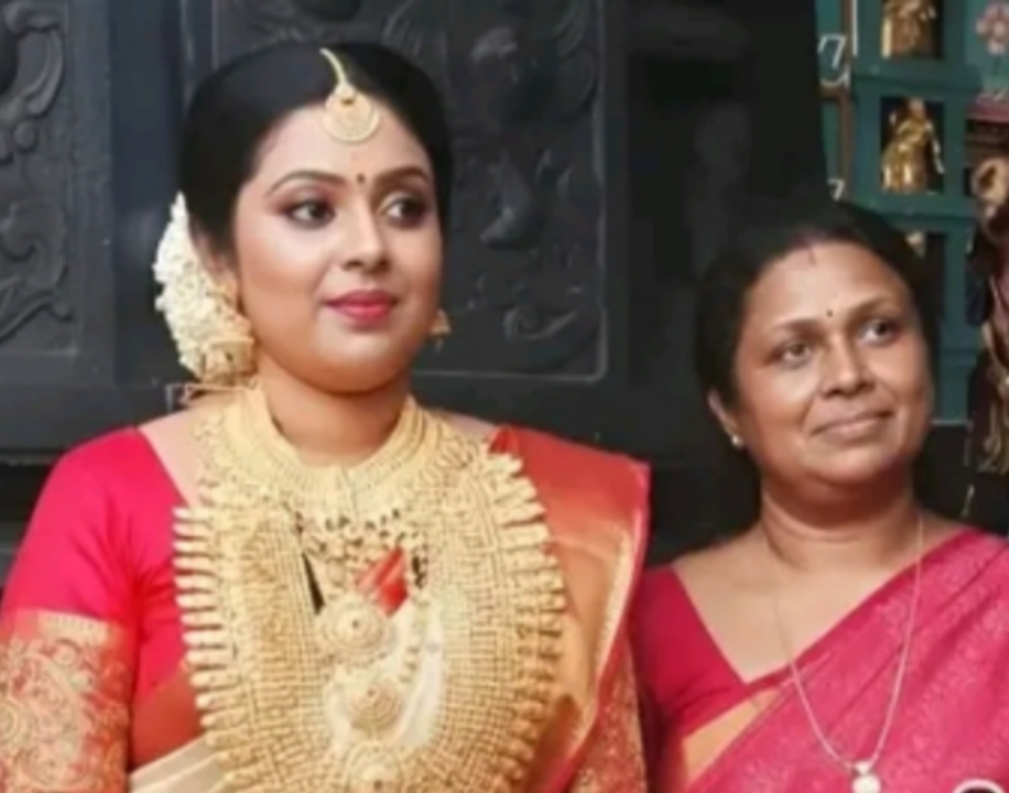 തിരുവനന്തപുരത്ത് അമ്മയും മകളും മരിച്ചനിലയില്‍:ജീവനൊടുക്കിയത് ആത്മഹത്യാക്കുറിപ്പ് ബന്ധുക്കള്‍ക്ക് അയച്ചശേഷം