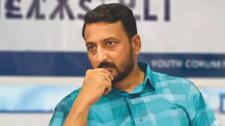 വിവാഹവാഗ്ദാനം നൽകി പീഡനം: രാഹുൽ മാങ്കൂട്ടത്തിൽ എംഎൽഎ പൊലീസ് കസ്റ്റഡിയിൽ; ബലാൽസംഗവും നിർബന്ധിത ഗർഭഛിദ്രവും ഉൾപ്പെടെ പുതിയ കേസുകൾ