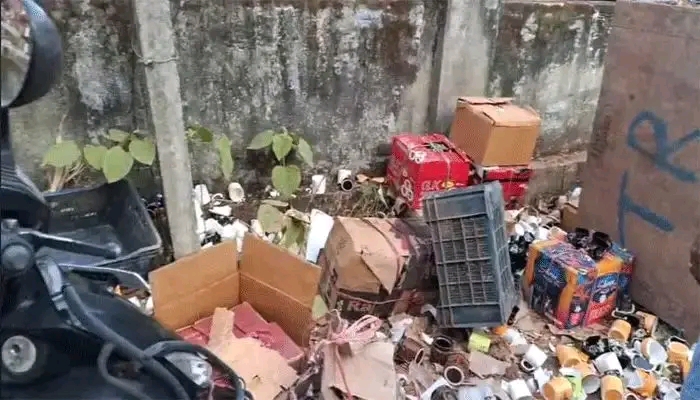 ശാസ്താംകോട്ടയിൽ വഴിയോര കച്ചവടക്കാരിലേക്ക് പിക്കപ് വാൻ പാഞ്ഞുകയറി;  തമിഴ്നാട് സ്വദേശിനി ഗുരുതരാവസ്ഥയില്‍.