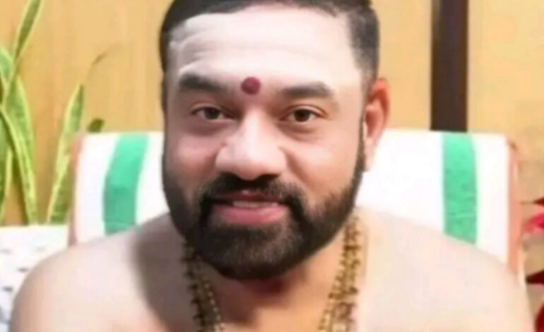 ജോത്സ്യൻ മുരാരി പീഡനക്കേസിൽ അറസ്റ്റിൽ