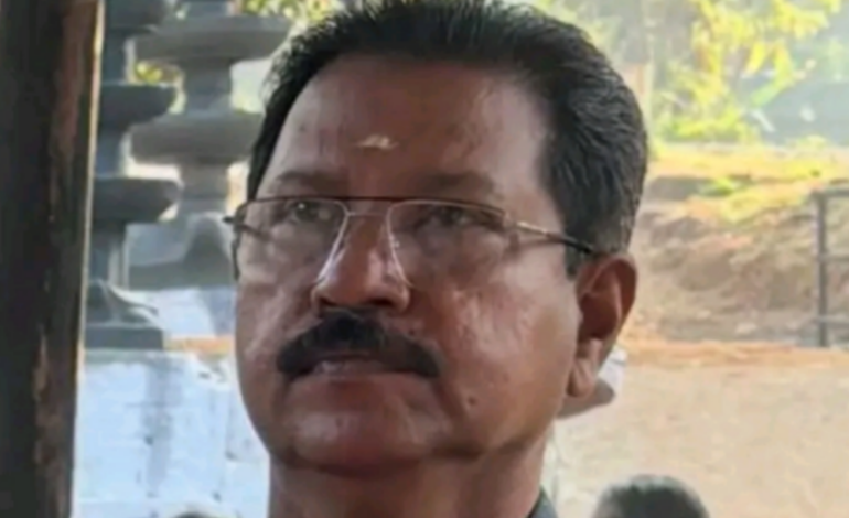 ലീവിന് നാട്ടിലെത്തിയ പ്രവാസിയുടെ മൃതദേഹം നഗരത്തിലെ ആളൊഴിഞ്ഞ പറമ്പിലെ കിണറ്റിൽ