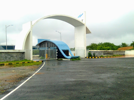 കളമശ്ശേരി കിൻഫ്ര ഹൈടെക് പാർക്കിലെ കമ്പനി ക്യാന്‍റീനിൽ വൻ ഭക്ഷ്യവിഷബാധ; 70 പേർ ചികിത്സയിൽ