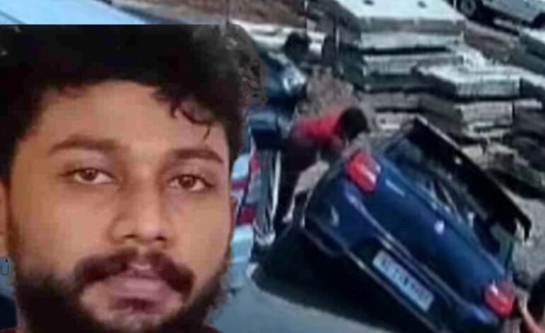 കരുനാഗപ്പള്ളി :കൊലക്കേസിൽ ജാമ്യത്തിലിറങ്ങിയ ഗുണ്ടാ നേതാവിനെ വെട്ടിക്കൊലപ്പെടുത്തിയ സംഭവത്തിൽ കൂടുതൽ വിവരങ്ങൾ പുറത്ത്