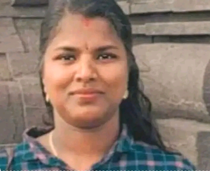 കുടുംബവഴക്ക്: കുന്നത്തൂരിൽ യുവതിയെ വീടിനുള്ളിൽ തൂങ്ങിമരിച്ച നിലയിൽ കണ്ടെത്തി.