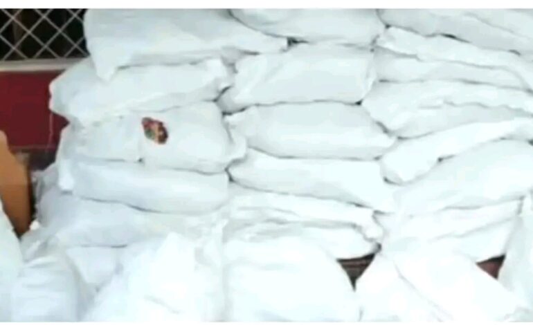 റേഷൻ കടയുടെ മറവിൽ പുകയില വിൽപ്പന: 170 കിലോ നിരോധിത ഉൽപ്പന്നങ്ങളുമായി ഹോൾസെയിൽ വ്യാപാരി പിടിയിൽ