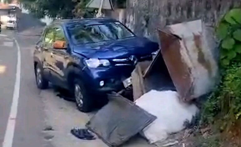 അഞ്ചലിൽ വാഹനാപകടം ആശുപത്രി ജീവനക്കാരിക്ക് ഗുരുതര പരുക്ക്