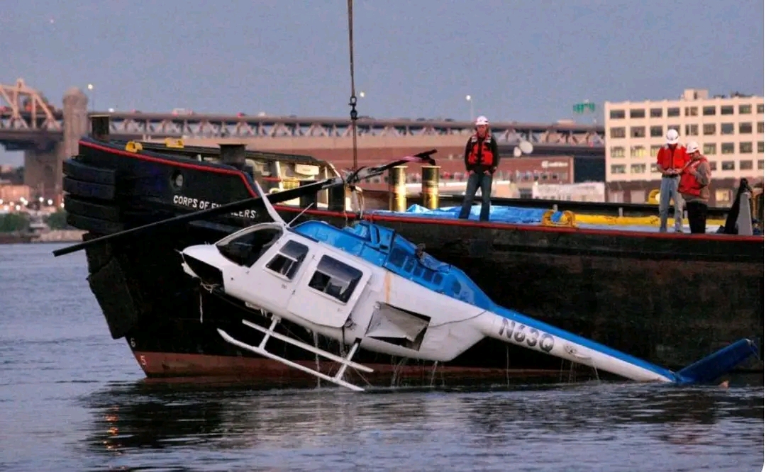 ഖത്തർ ഹെലികോപ്റ്റർ അപകടം ; ഒരു തുർക്കി സൈനികനും രണ്ട് ഖത്തർ സൈനിക പൈലറ്റുമാരും ഉൾപ്പെടെ 7പേർ കൊല്ലപ്പെട്ടു