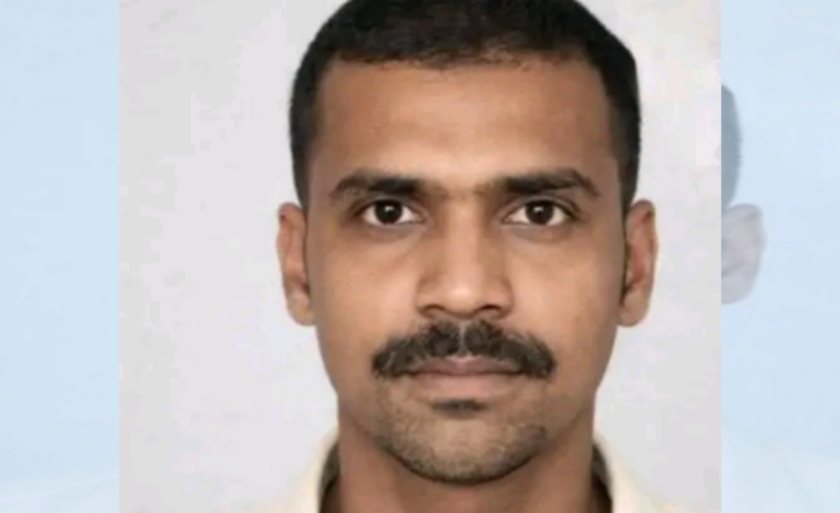 കോട്ടയത്ത്‌ യുവാവ് മൊബൈൽ ഫോൺ ലൈവ് ആക്കി ഭാര്യയെ കാണിച്ചു കൊണ്ട് ആത്മഹത്യ ചെയ്തു