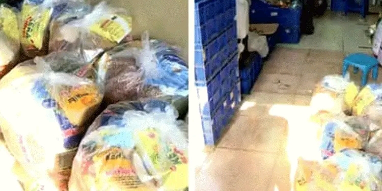 വോട്ടിനായി ബിജെപി കിറ്റുകൾ നൽകിയെന്ന് പരാതി; പ്രതിഷേധവുമായി സിപിഎം