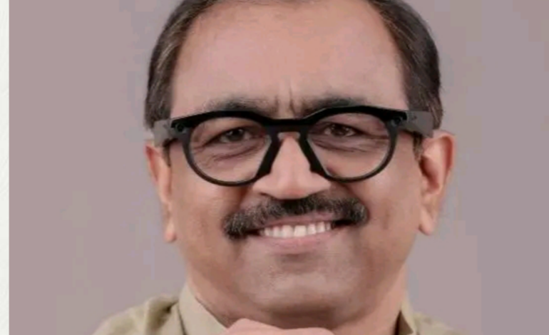 കാസര്‍കോട് ഉദുമയില്‍ ക്യാമറ ഘടിപ്പിച്ച കണ്ണടയുമായി ബൂത്തിനുളളില്‍ കയറിയ യുഡിഎഫ് ഏജന്റ് പിടിയില്‍