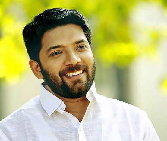 ‘ഷാഫി പറമ്പിലിനെതിരെ വർഗീയ പരാമർശം’ റിപ്പോർട്ടർ ചാനലിനെതിരെ പരാതിയുമായി കോൺഗ്രസ്