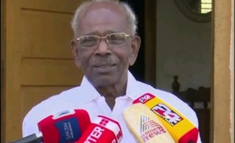 യുഡിഎഫിന് വോട്ട് ചെയ്തവർ വിഡ്ഢികളാണെന്ന് സിപിഎം നേതാവും മുൻമന്ത്രിയുമായ എം.എം. മണി