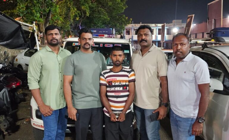 11 പവൻ സ്വർണവും പണവും കവർന്ന് അസമിലേക്ക് കടന്നു; ട്രെയിനിൽ സാഹസികമായി പിടികൂടി  പോലീസ്