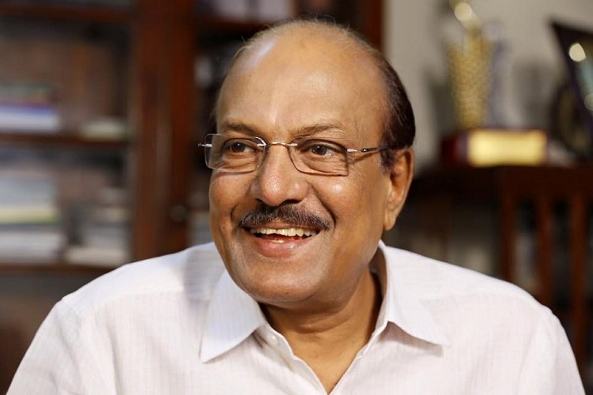ഹൈക്കമാൻഡ് തീരുമാനം അറിഞ്ഞാൽ ബാക്കി കാര്യങ്ങൾ ആലോചിച്ച് പറയും:എല്ലാം സാദിഖലി തങ്ങൾ പറയും; ഒരാഴ്ചയാകുമ്പോഴേ ഭരണം സ്തംഭിക്കില്ലെന്ന് പി കെ കുഞ്ഞാലിക്കുട്ടി