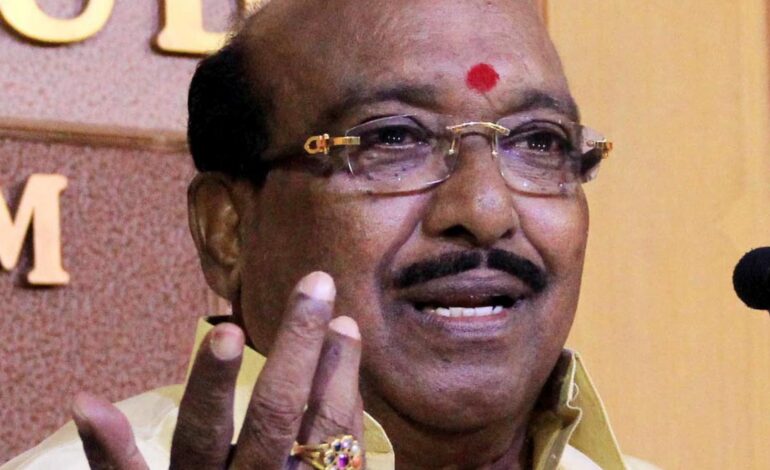 “100 സീറ്റ് കിട്ടിയാൽ രാജി“:അങ്ങനെ പലതും പറയും :യുഡിഎഫ് വിജയത്തിൽ മലക്കം മറിഞ്ഞ് വെള്ളാപ്പള്ളി