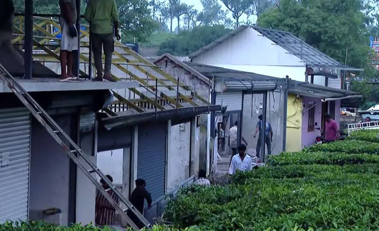 ഇടുക്കിയിൽ കയ്യേറി നിർമ്മിച്ച കെട്ടിടങ്ങൾ പൊളിക്കൽ തുടങ്ങി