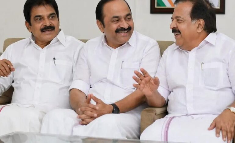 യു.ഡി.എഫ് മുന്നണി അധികാരത്തിലെത്തിയ  സാഹചര്യത്തിൽ  മുഖ്യമന്ത്രിപദവിയിലേക്ക് ആരെത്തും എന്നതാണ് പ്രധാന ചർച്ച