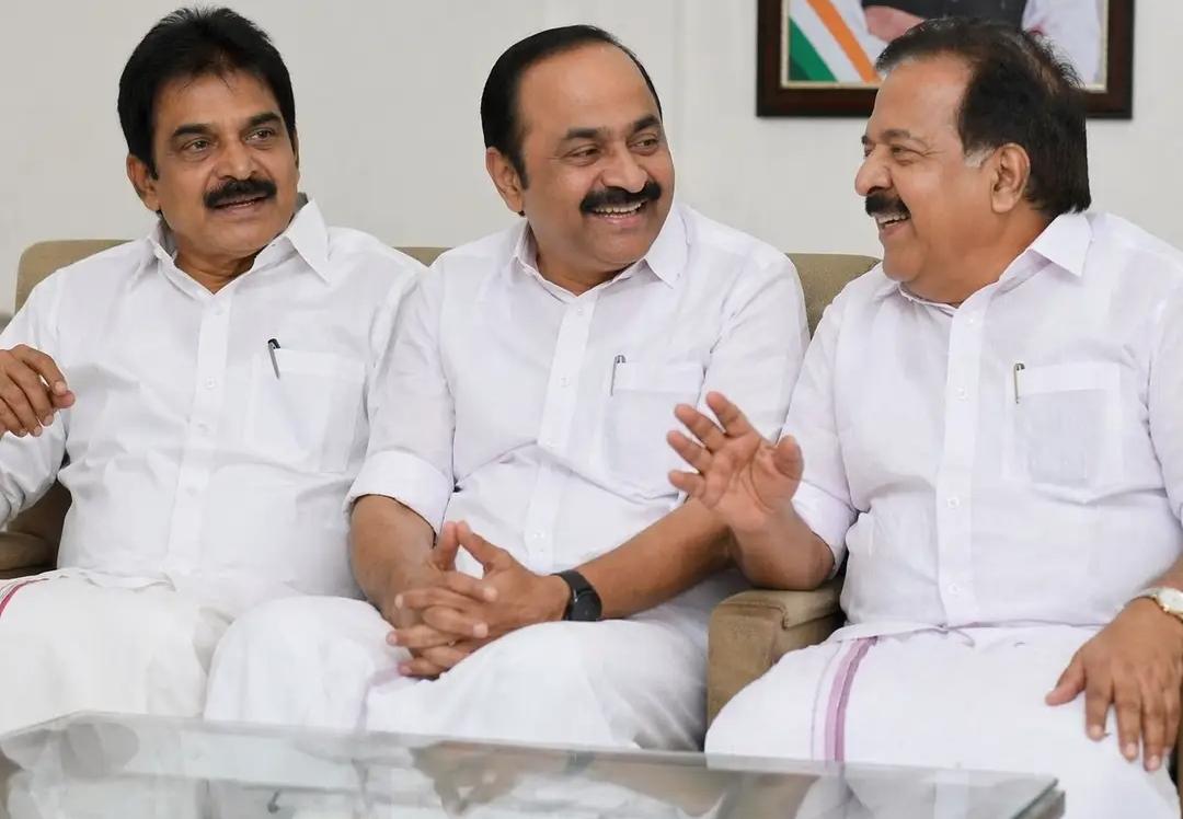 യു.ഡി.എഫ് മുന്നണി അധികാരത്തിലെത്തിയ  സാഹചര്യത്തിൽ  മുഖ്യമന്ത്രിപദവിയിലേക്ക് ആരെത്തും എന്നതാണ് പ്രധാന ചർച്ച