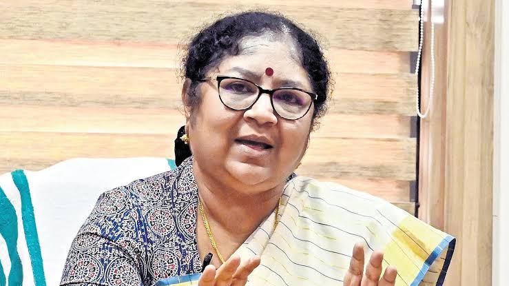 തിരഞ്ഞെടുപ്പ് ഫലത്തിന് പിന്നാലെ ഇരിങ്ങാലക്കുടയിൽ അക്രമം:യുഡിഎഫിനെതിരെ രൂക്ഷ വിമർശനവുമായി ഡോ. ആർ. ബിന്ദു